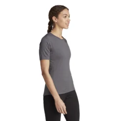 Camiseta De Mujer Adidas Xperior Merino 200 -Equipo Al Aire Libre adidas hz8554 6 apparel on model walking view white