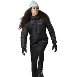 Plumífero Con Capucha Adidas Terrex Xperior Varilite PrimaLoft -Equipo Al Aire Libre adidas ib4233 18 apparel photography heromrktng view 8 white bv