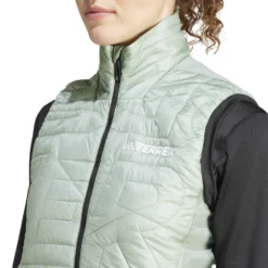 Chaleco Para Mujer Adidas Terrex Xperior Varilite PrimaLoft -Equipo Al Aire Libre adidas ip1449 10 apparel on model detail view 3 white