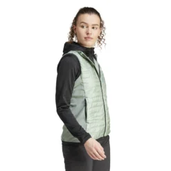 Chaleco Para Mujer Adidas Terrex Xperior Varilite PrimaLoft -Equipo Al Aire Libre adidas ip1449 6 apparel on model walking view white