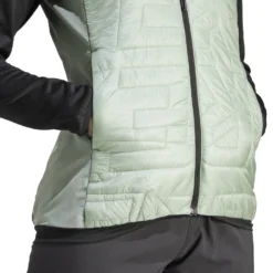 Chaleco Para Mujer Adidas Terrex Xperior Varilite PrimaLoft -Equipo Al Aire Libre adidas ip1449 8 apparel on model detail view 1 white
